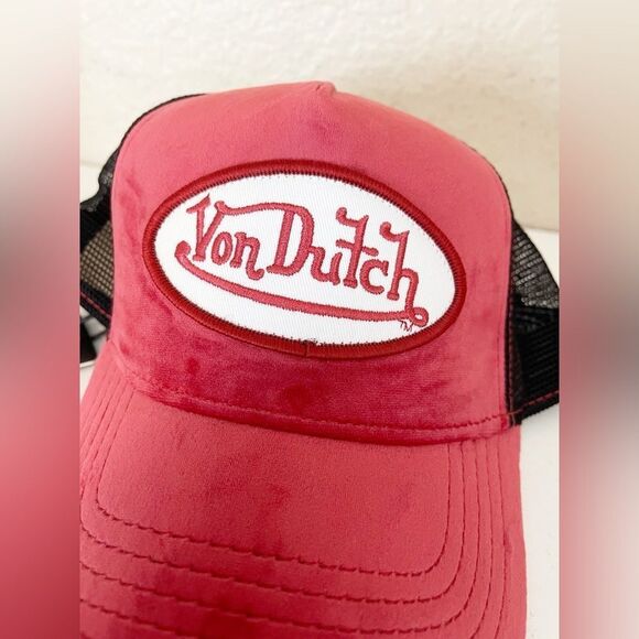 VON DUTCH Red VELVET CRUSH TRUCKER HAT. Y2K style. NWT - Picture 5 of 8